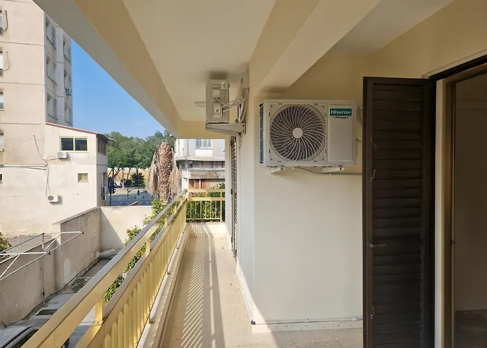 Апартаменты Urban Nest - Spacious 2br Никосия