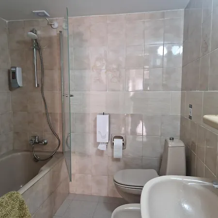 Apartment Urban Nest - Spacious 2br Nicosia