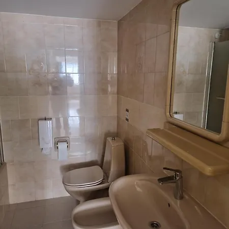 Urban Nest - Spacious 2br Apartman Nicosia
