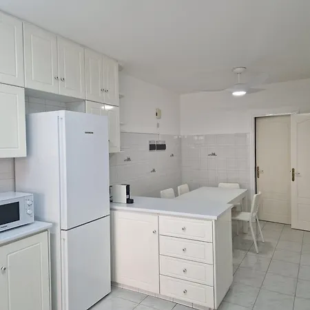 Urban Nest - Spacious 2br Nicosia